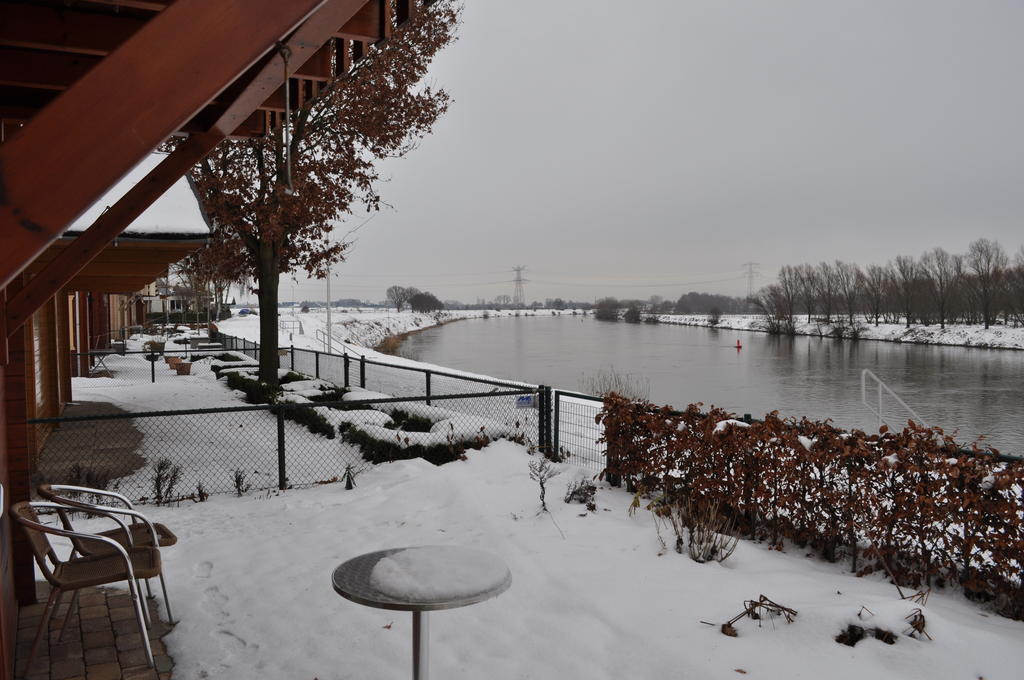 Thuiskomen, Genieten Aan Het Water Maaseik Quarto foto