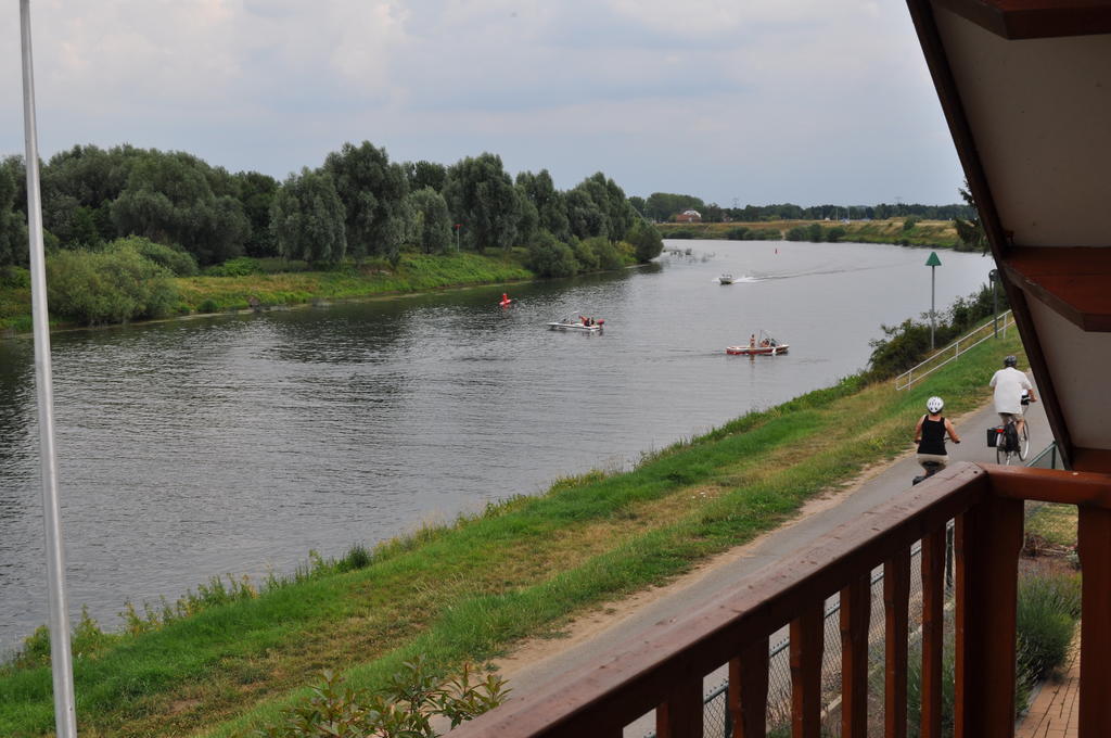 Thuiskomen, Genieten Aan Het Water Maaseik Quarto foto
